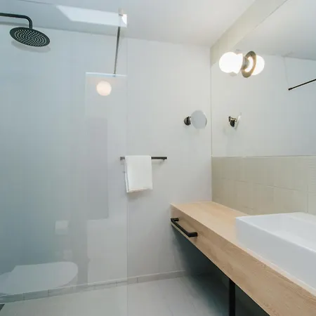 Apero Apartahotel 3*