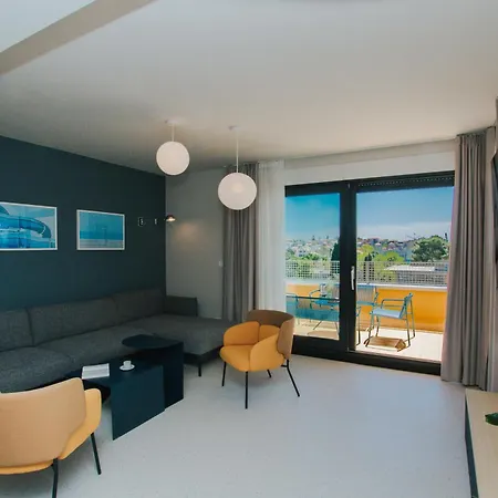 Apartahotel Apero 3*