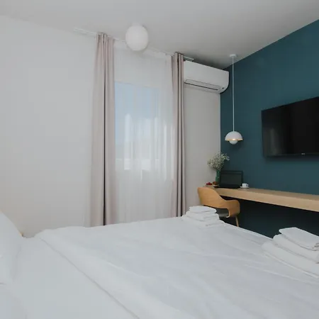 Apartahotel Apero 3*