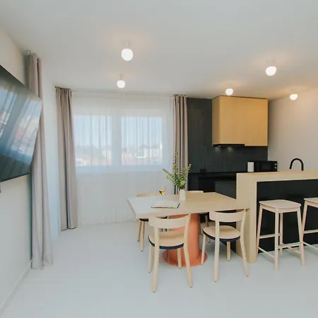 Apero Apartahotel Trogir